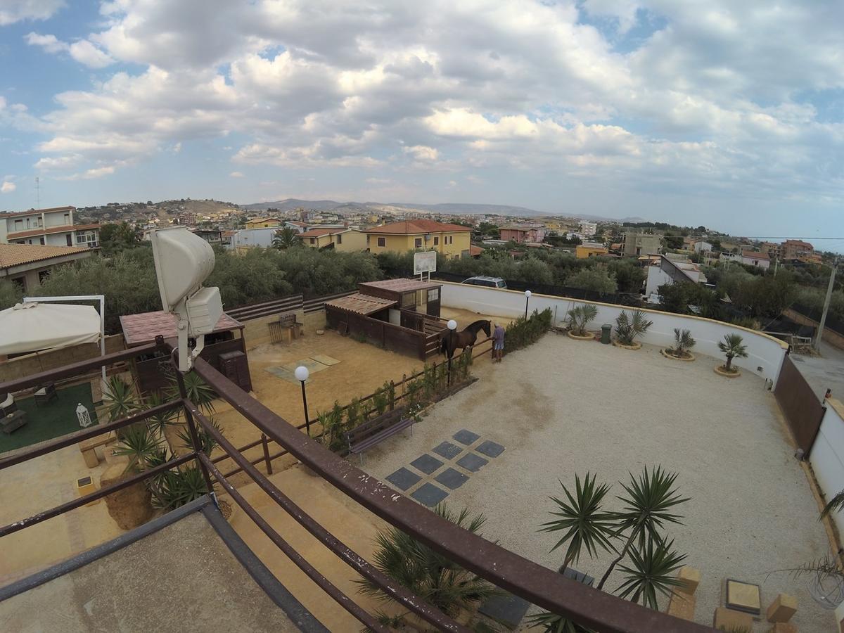 Villa Trinacria Villaggio Mosè Kültér fotó